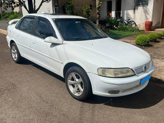 CHEVROLET VECTRA 2.0 MPFI GLS 8V GASOLINA 4P MANUAL